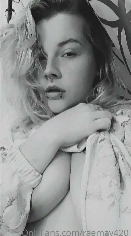 raemay420 perfect pornstar image