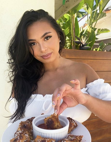 lindavo pornstar adult gallery