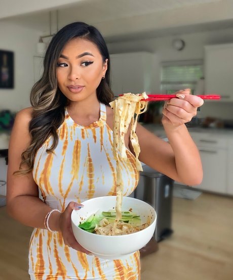 lindavo porn actress images