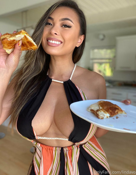 lindavo naked pornstar pics