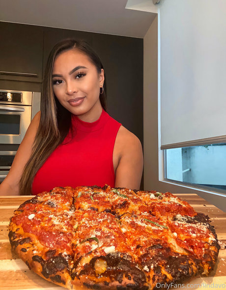 lindavo naked star pictures