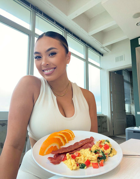 lindavo pornstar best photos