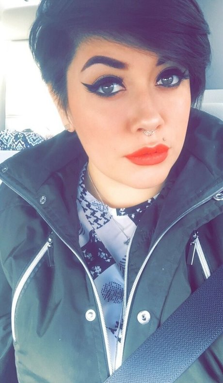 cptpartytits pornstar top picture