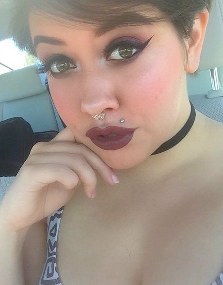 cptpartytits model hd photos