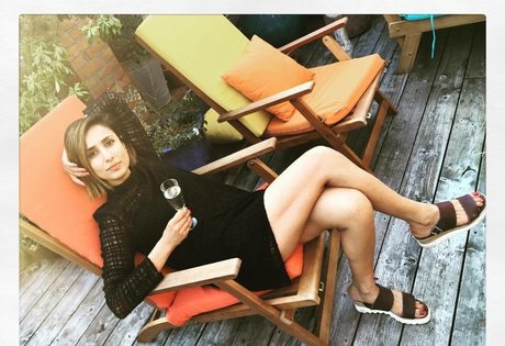 Anita Rani top star photos