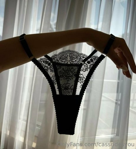 cassridesyou pornographic model photo