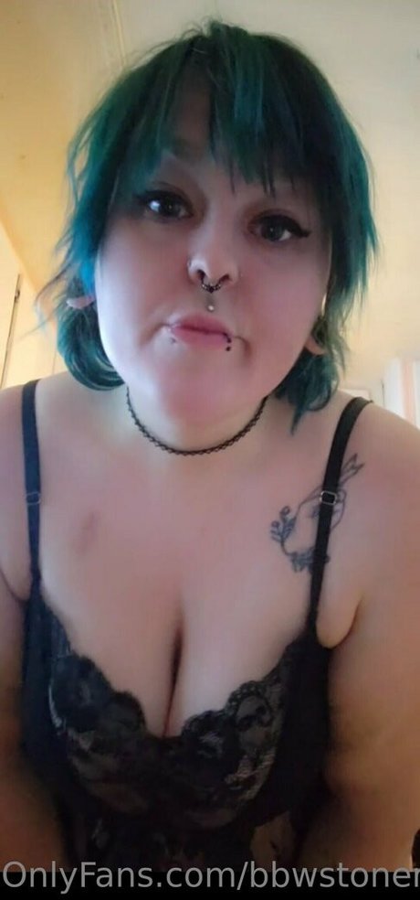 lilbbwstoner perfect model image