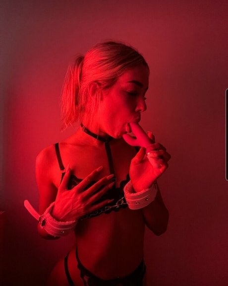 Kaisha Wright pornographic model photos