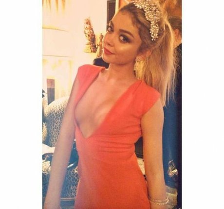 Sarah Hyland star high quality pic