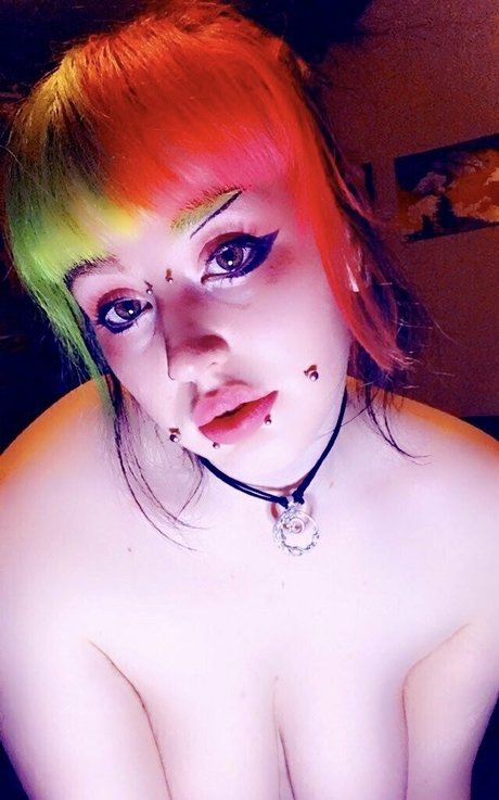 monsterbun42 porn actress image