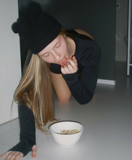 Alena Barhalenko hot star pics