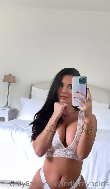 India Reynolds star exclusive archive