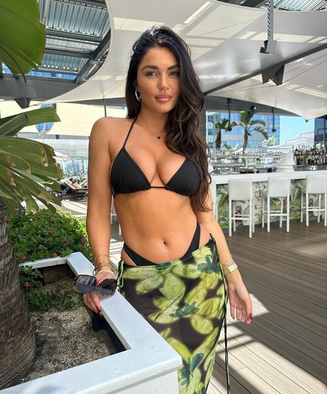 India Reynolds sex model pictures