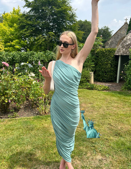 Sophie Turner star picture