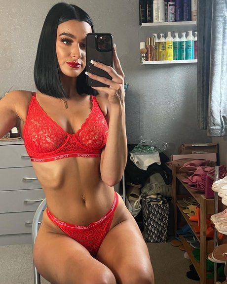 Louiseereid naked actress photos