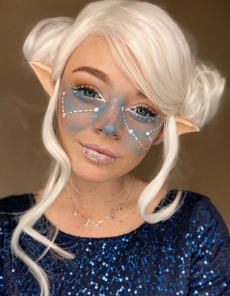 Freckledhobo beautiful model image