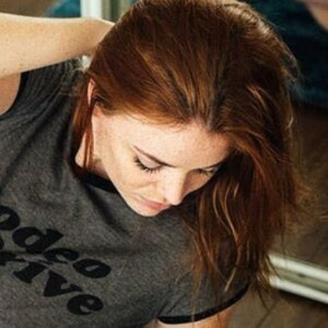 Freckledhobo nude star photo