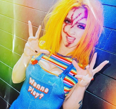 GiGi Dolan star sex galleries