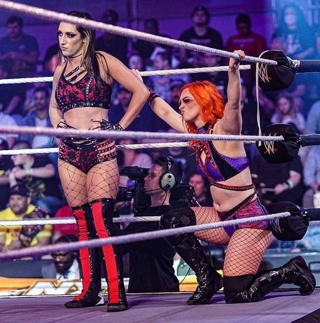 GiGi Dolan best model picture