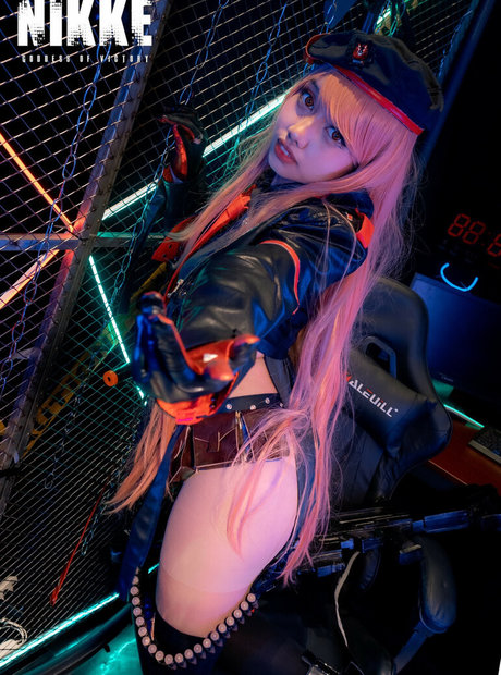 raisoftwi nude star archive