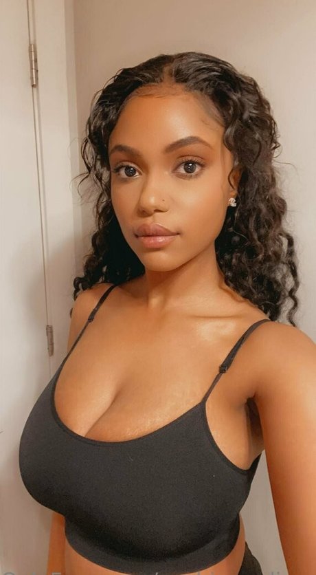 sophiacardinez model beautiful pic