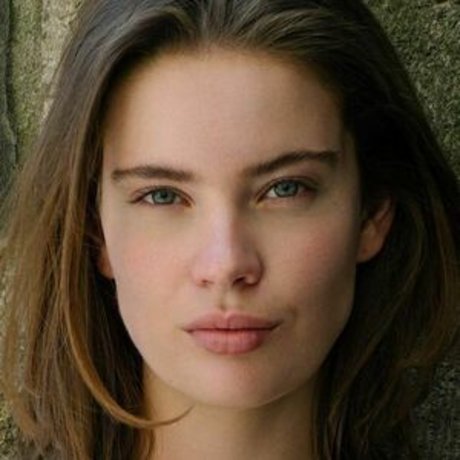 Benthe Ten Broek sexy actress photos