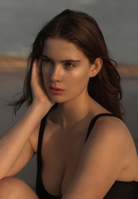 Benthe Ten Broek nude model img