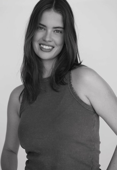 Benthe Ten Broek star free pics