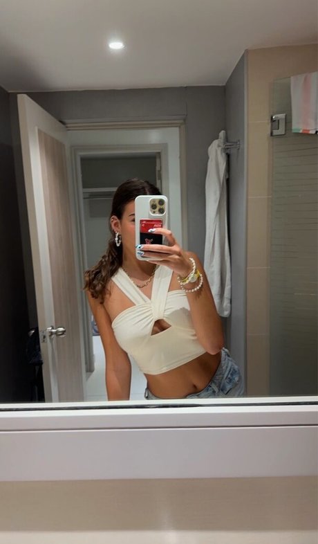 Katie Gilmore model erotic pic