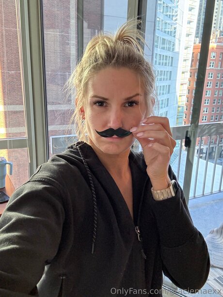 Graciemaexx hd model image