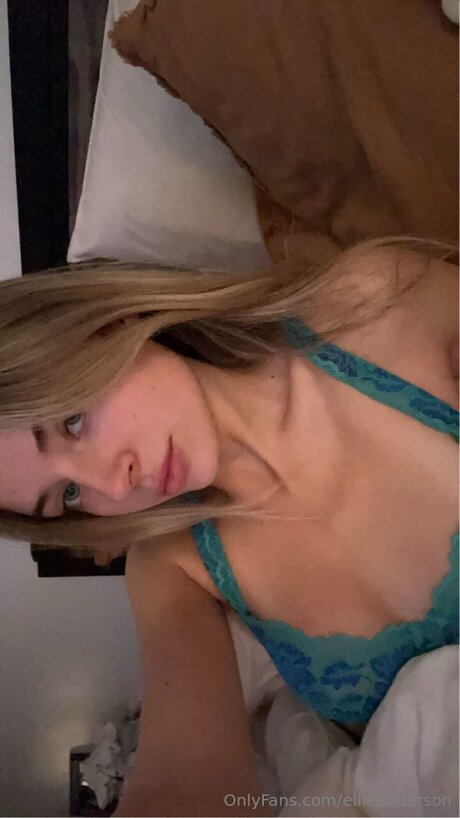 Ellieanderson model hd image