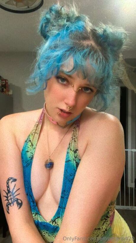 Emberann420 model pretty photo