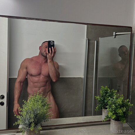 Elon Essexteaser porn star photos