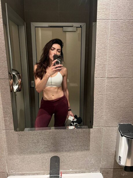 Emilygpuk pornstar sexy pics