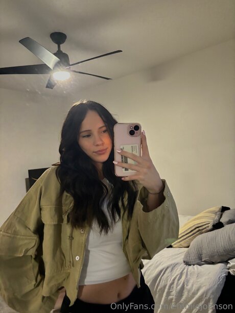 Emmiejohnson art pornstar img