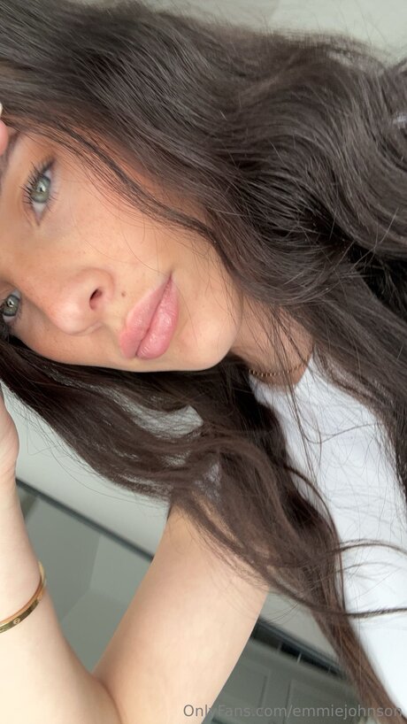 Emmiejohnson adult star image