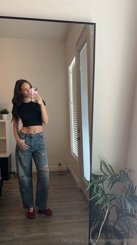 Emmiejohnson star sexy img