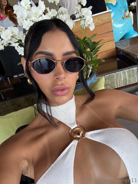 Dahynofici2 xxx model photos