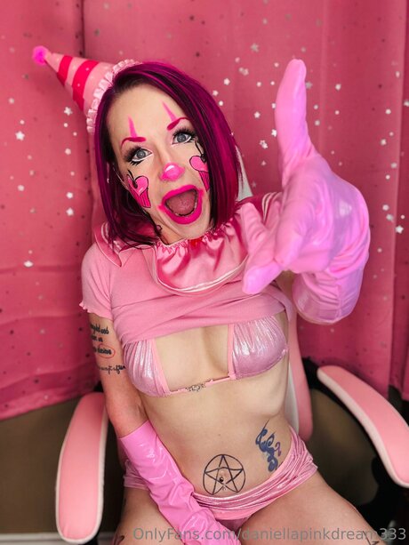 Daniellapinkdream333 hot actress image