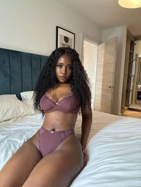 Belleafterdark sex model images