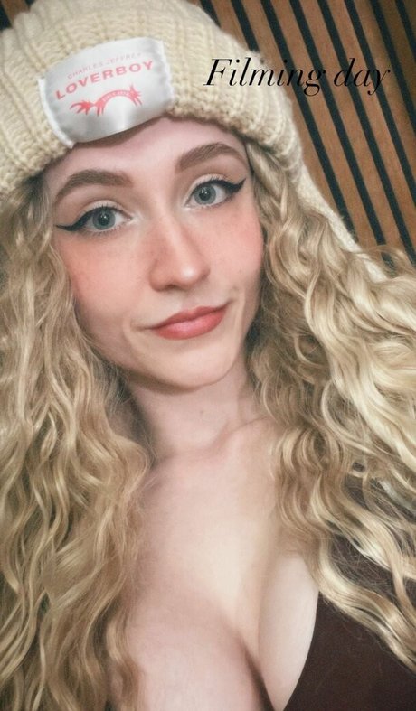 Janet Devlin hd pornstar archive