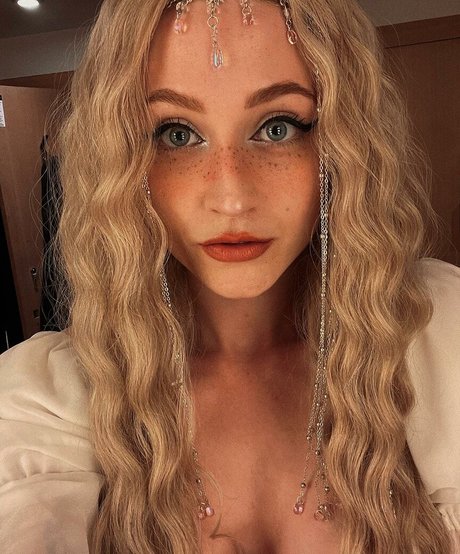 Janet Devlin actress pics