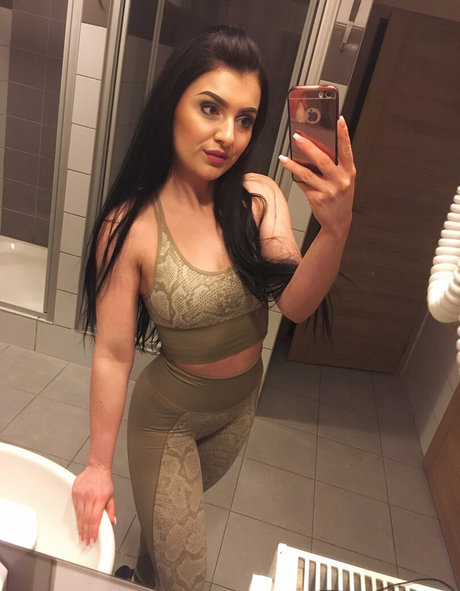 belladiablo nudes actress pics