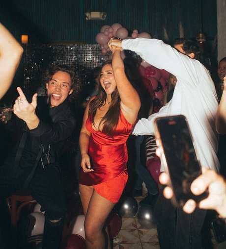 Emma Kenney hot pornstar image