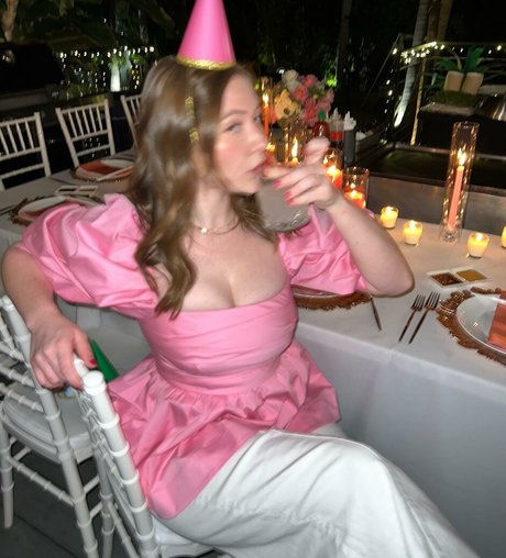 Emma Kenney art pornstar img