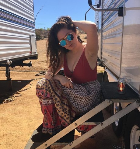 Emma Kenney pornstar sex archive