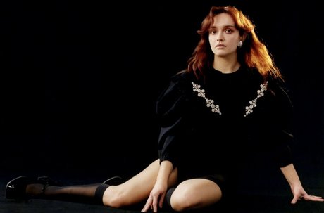 Olivia Cooke model sex image