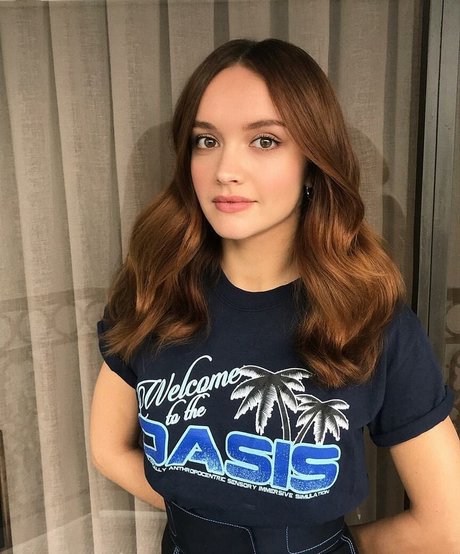Olivia Cooke pornstar sexy gallery