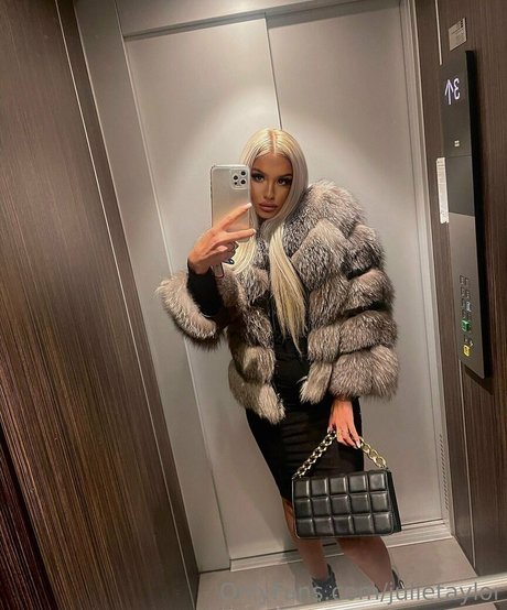 julietaylor star pretty pics