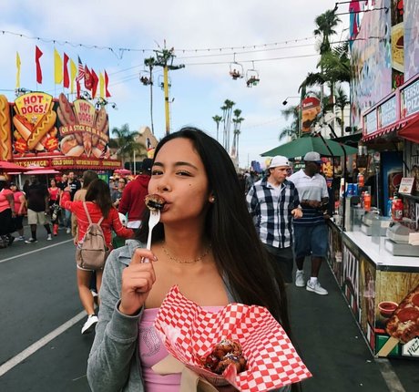 Buhnny model free galleries